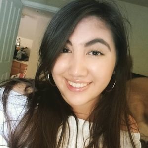 Meet your Posher, Monique